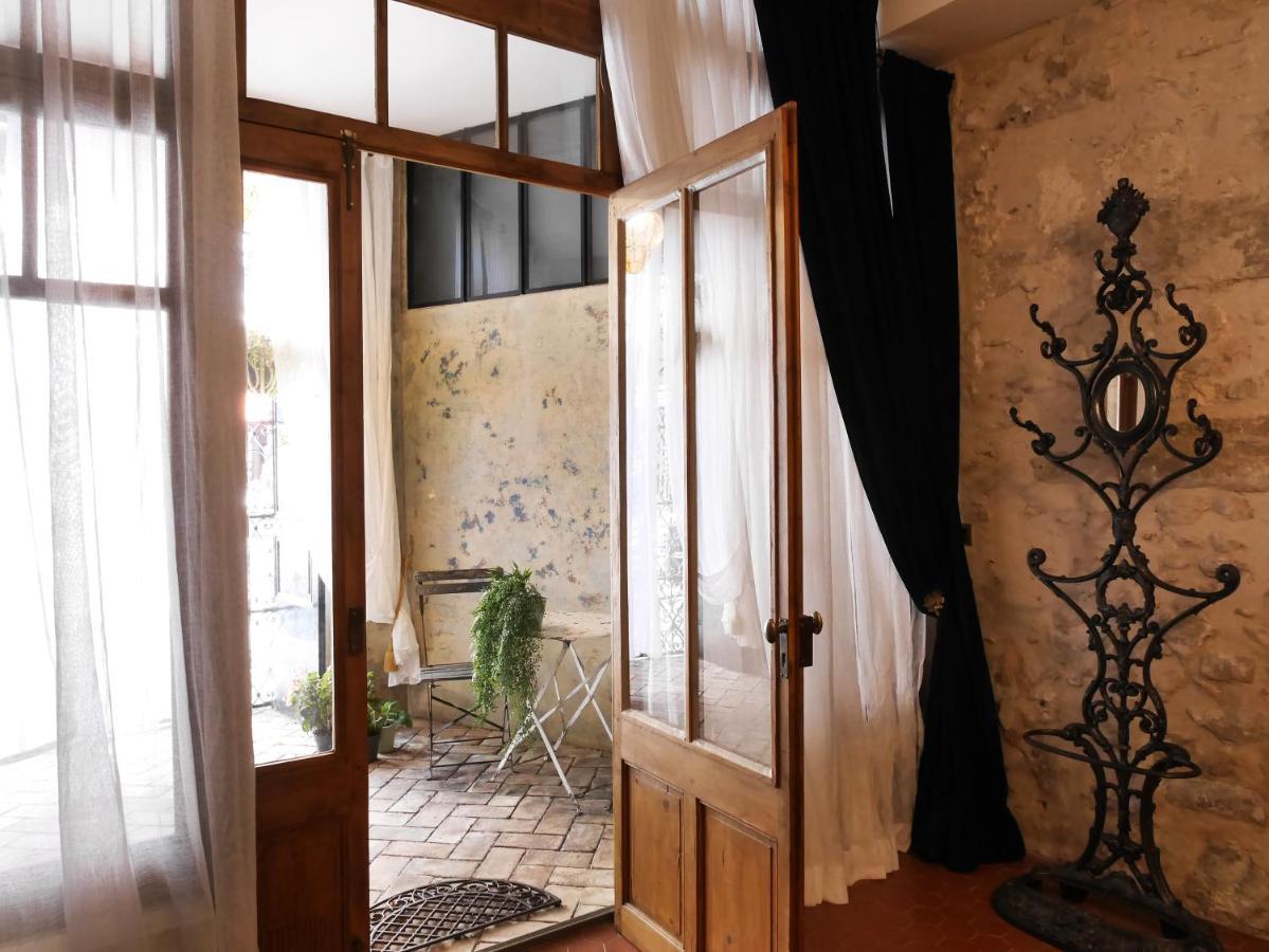 Ferienwohnung L'Heure Bleue - Charme Et Histoire Au Coeur D'Avignon Exterior foto